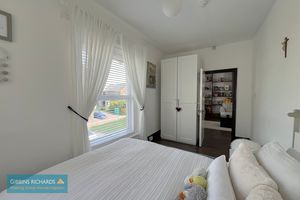 Bedroom- click for photo gallery